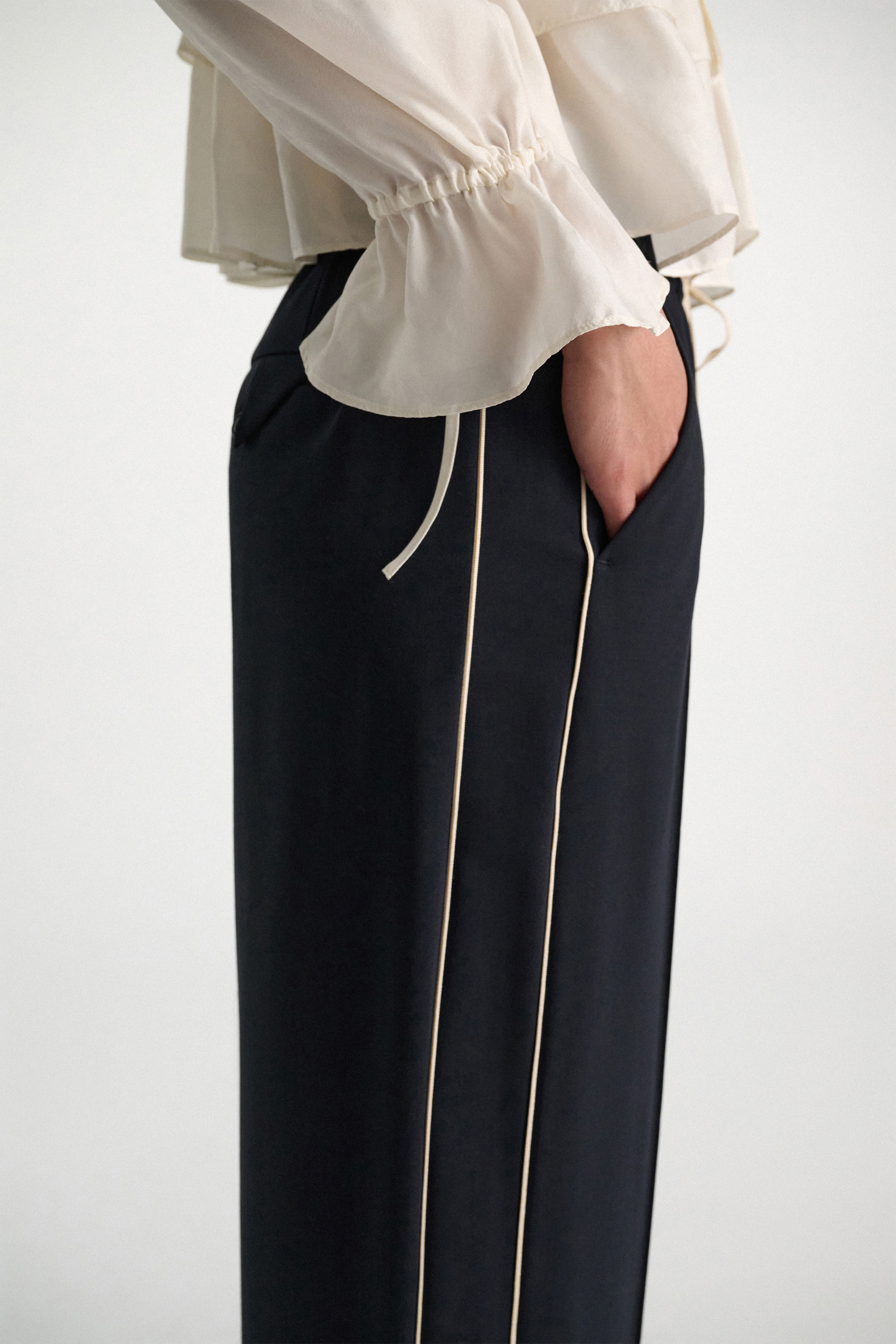 Dorothee Schumacher Wool jogging pants dark navy